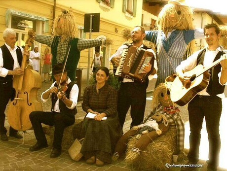 ONCE UPON A TIME ... Street Band pop-folk