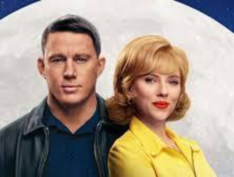 Fly me to the Moon: le due facce della luna