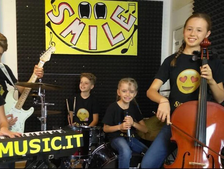 Smile Music Band