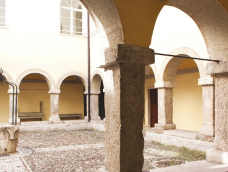 Il riflesso di se stessi. Scrittura creativa per ragazzi/e