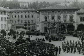  La Campana e la Citt&agrave; 