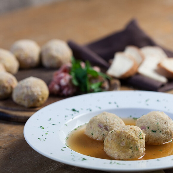 Polsa piste da discesa, snowpark e centro fondo a Brentonico Scopri