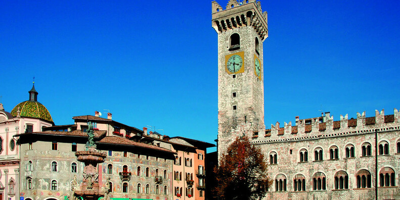 Palazzo Pretorio i Torre Civica 