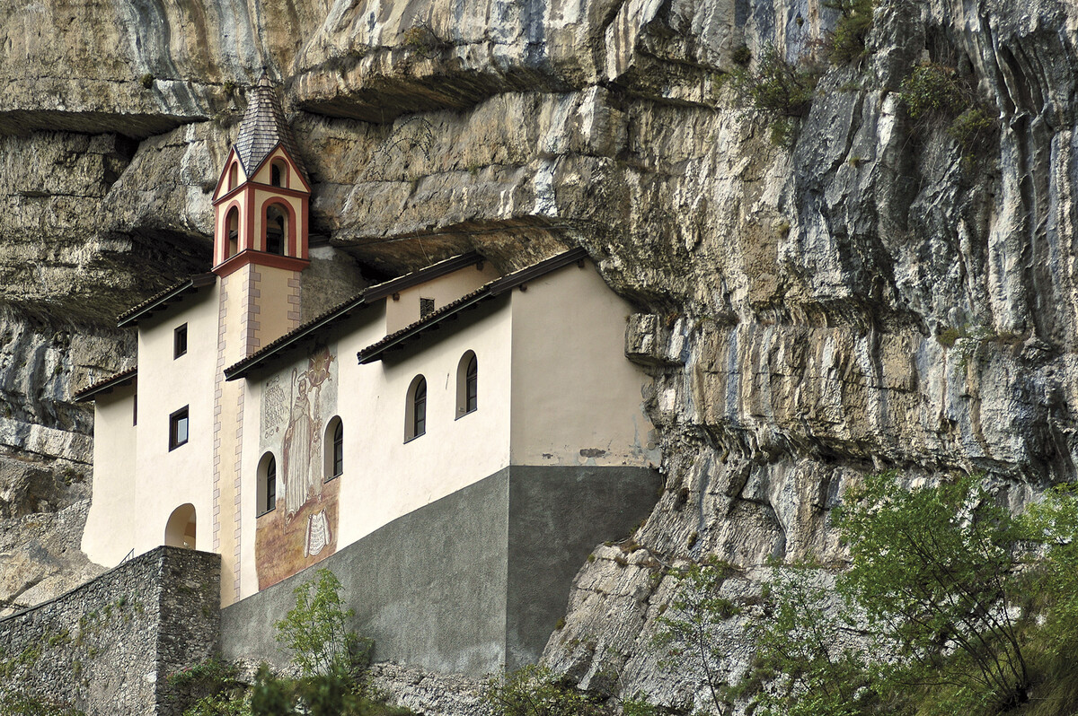 Eremo di San Colombano Da Vedere Chiese eremi e santuari Trentino