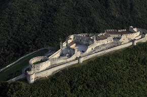 Vallagarina - Besenello - Veduta aerea di Castel Beseno