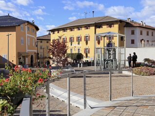 Valle di Non - Fondo - La piazza
