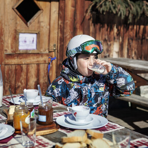 Familienfreundlich essen und schlafen - Familien Winterurlaub in den Dolomiten