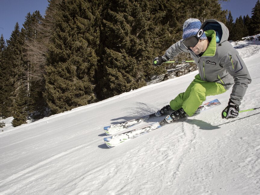 Folgaria - Passo Coe - Sciatore in pista
