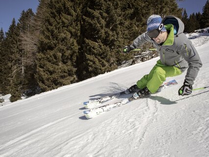 Folgaria - Passo Coe - Sciatore in pista
