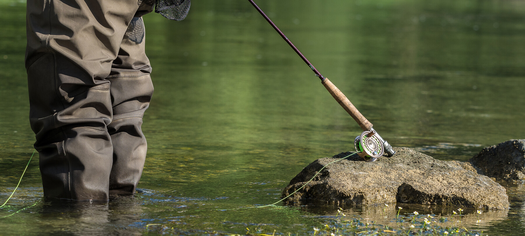 Canna da pesca per pesca  ninfa
