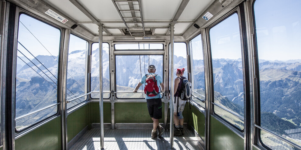 Val di Fassa - Passo Pordoi - Funivia Sass Pordoi
