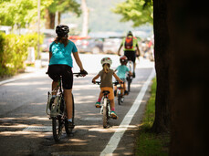 Riva del Garda - Fahrrad auf dem Fahrrad Familie - Urlaub mit Kindern