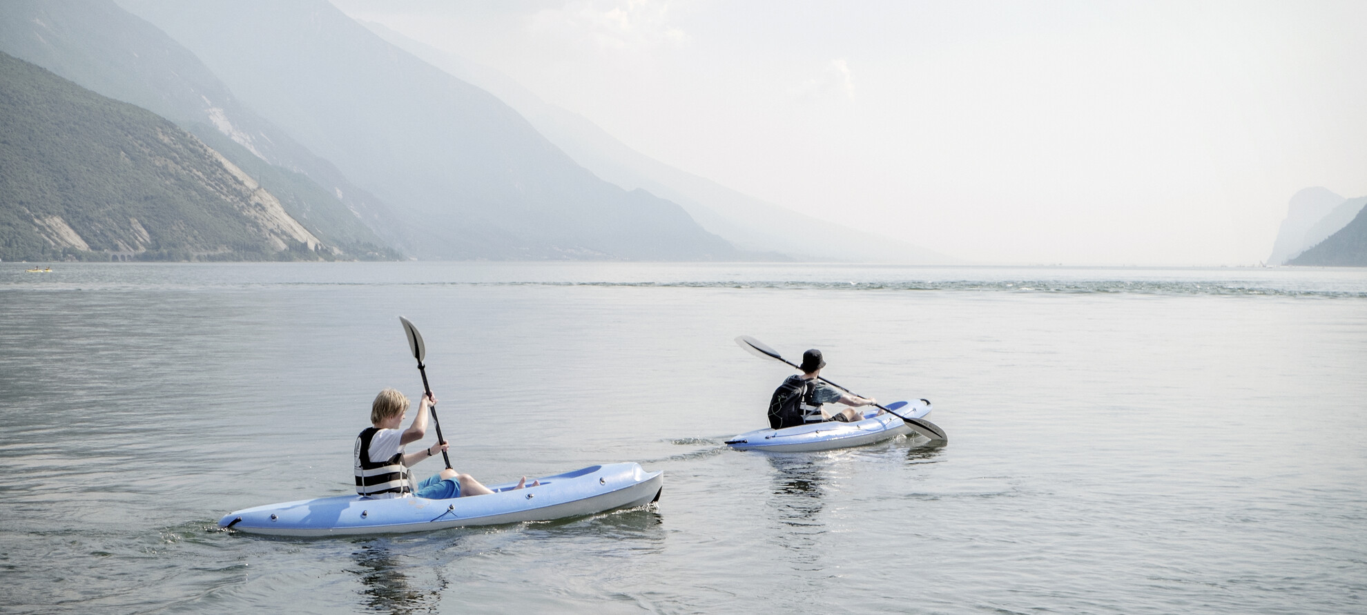 Garda Trentino - Lago di Garda - Coppia in Kayak