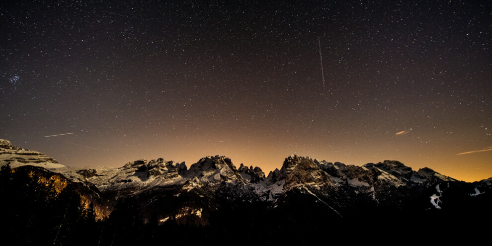 Madonna di Campiglio - Panorama - Dolomiti di Brenta di notte
