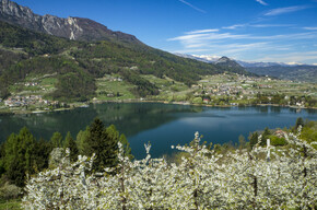 Lago di Caldonazzo in primavera