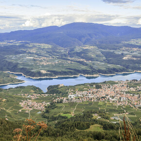 Lake Santa Giustina - The big dam in the valley of canyons - Nature - Lakes