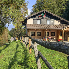 Valle del Chiese -  Prezzo - Rifugio Brigata Lupi di Toscana