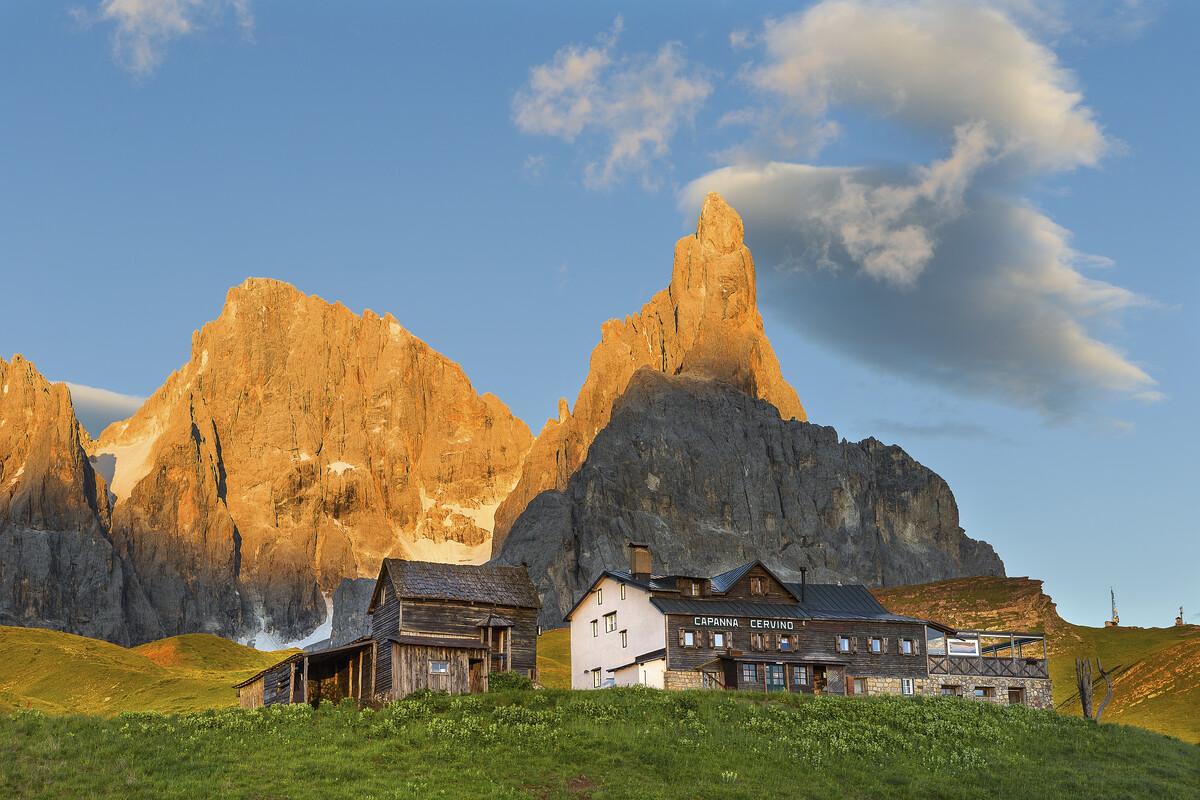 San Martino di Castrozza, storica meta turistica sulle Dolomiti