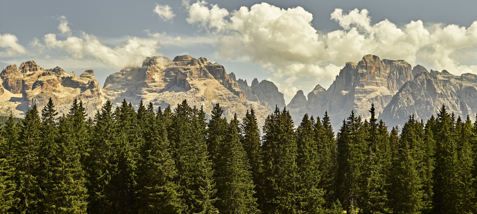 Urlaubsangebote für den Sommer: <br>Wandern und Entspannen im Trentino