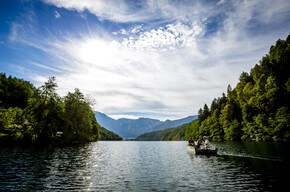 Lago di Levico, immerso nel verde dove trovare quiete e relax