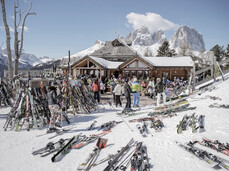 Val di Fassa - Canazeiv - Im Winter ein Schmuckstück für den Skisport