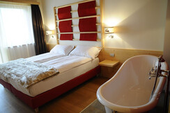 Pokoj 15 – Pozemský ráj