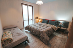 LOW_50_Camera 2c 44 copia