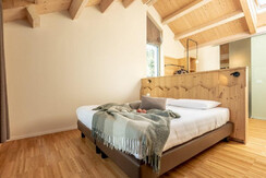 DeepLoveJuniorSuite_715-HDR-960x532