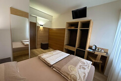 processed-78AF095C-1BD7-4D5A-BF7A-111AF10BF1EC