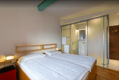 castel-pergine-modernes-zimmer-02-min-1024x684