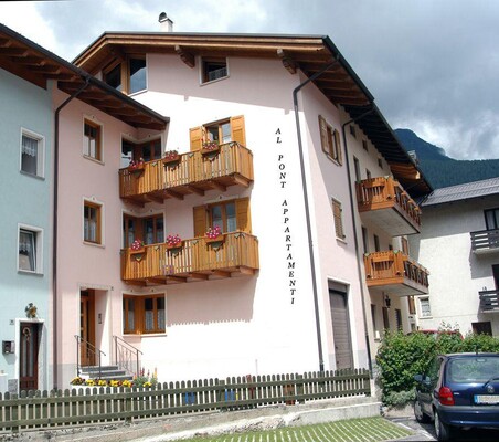 AL PONT APPARTAMENTI di Bottamedi Severino e G. Image