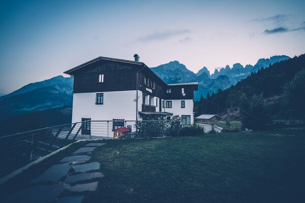 Albergo del Brenta | © @kdallasteppa, 2019