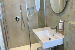 WhatsApp Image 2025-06-01 at 18.35.34 (1)