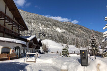 BB0A70D6-B7B7-4427-AB01-26FAE24A68A5