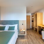  Foto von Dreibettzimmer, Dusche, Komfort BB