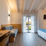  Foto von Dreibettzimmer, Dusche, Deluxe BB 