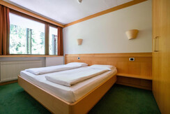 A7R03255_nobalcone_book