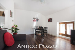 Riva del Garda Antico Pozzo salotto_1103