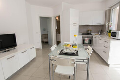 a8ff8300-ee3a-437c-8274-ba642ae1104e