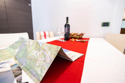 104 - Dettaglio tavolo cucina