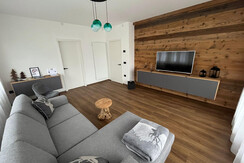 4B7BC0A2-D3C0-4C5B-867D-08DD8A45DF62-L0-001