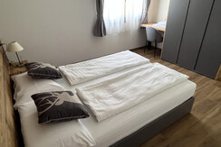 8FA41B0A-FB5A-4E11-8419-28E57FD41146-L0-001