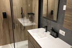 248491CA-694C-4540-A432-87F93C5EB445-L0-001