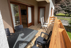 99C39352-66E7-47EF-BF89-5038EE558348-L0-001