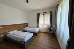 04877994-228F-4F4D-BDA8-646A02337CE2-L0-001