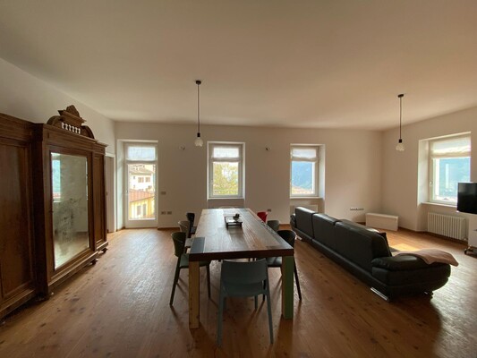 WhatsApp Image 2025-04-09 at 18.10.41