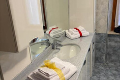 foto bagno con asciugamani