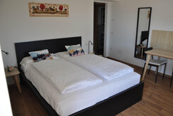 Letto matrimoniale dall'entrata