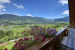 6) VISTA BALCONE KARIN