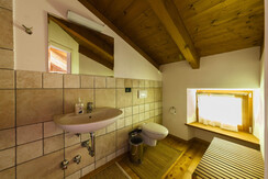 B&B_Arlanch8_family_room_bagno